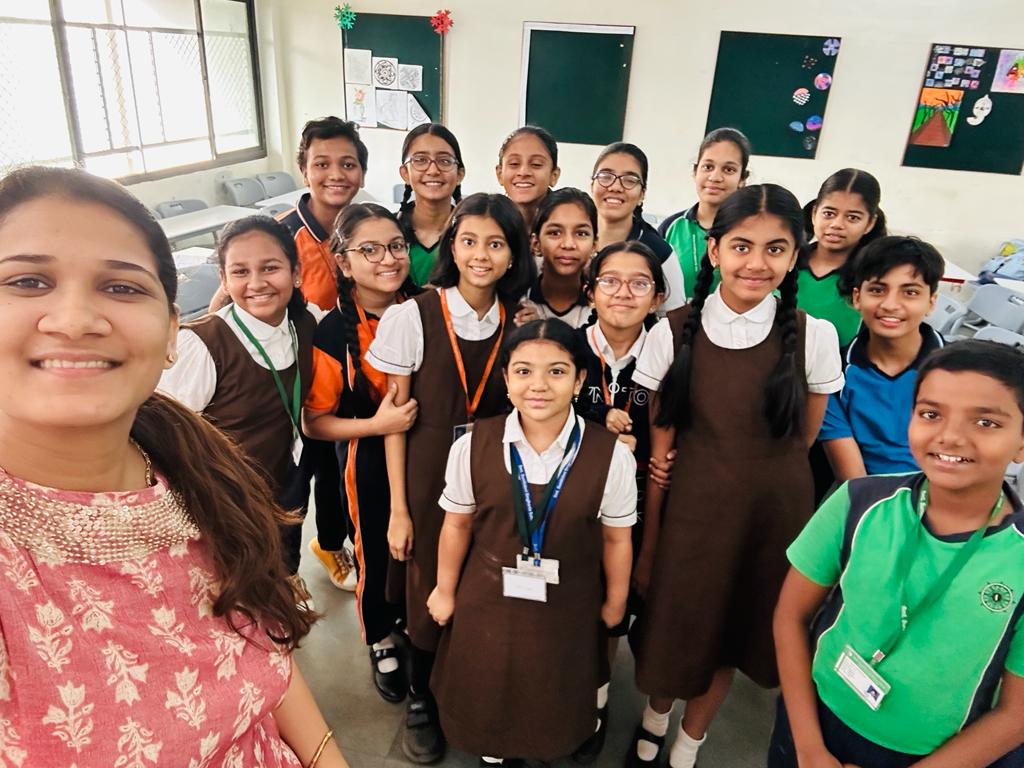 Spanish class at Sunitidevi Singhania school.